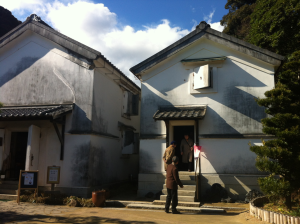 長府庭園蔵 長府庭園蔵